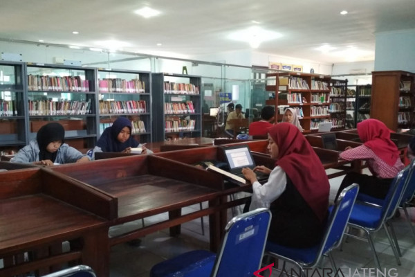 Tingkatkan minat baca, katalog buku Perpustakaan Kudus disinkronkan dengan sekolah