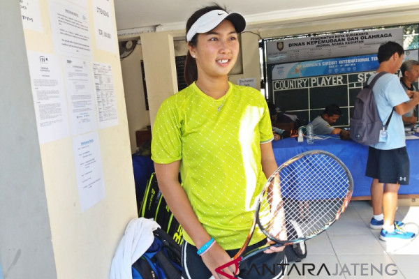 Tiga petenis Indonesia melaju Women's International