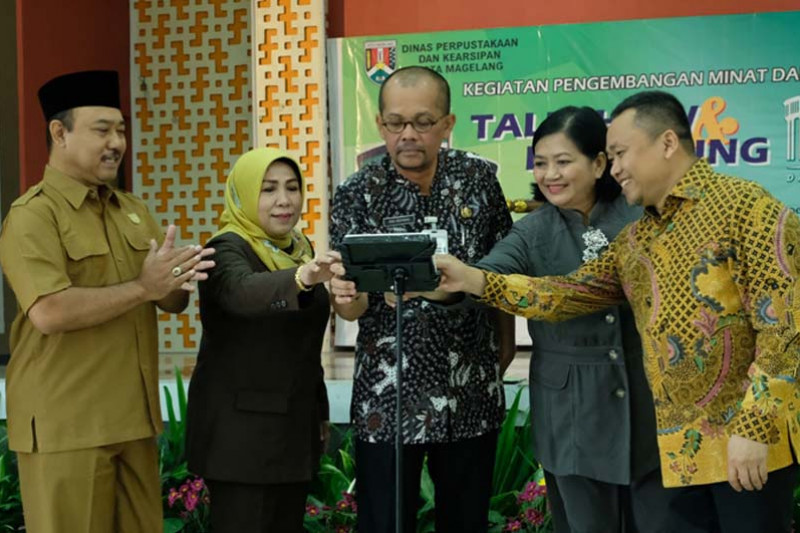 Pemkot Magelang luncurkan perpustakaan digital