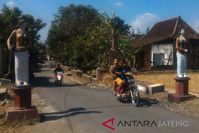 Jejak kepandaian perempuan Borobudur di Klipoh