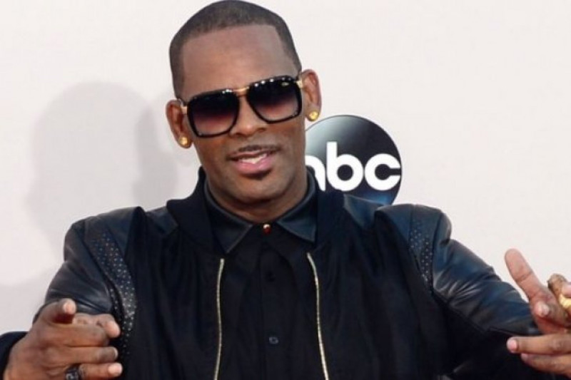 Konser R. Kelly dibatalkan terkait badai Florence