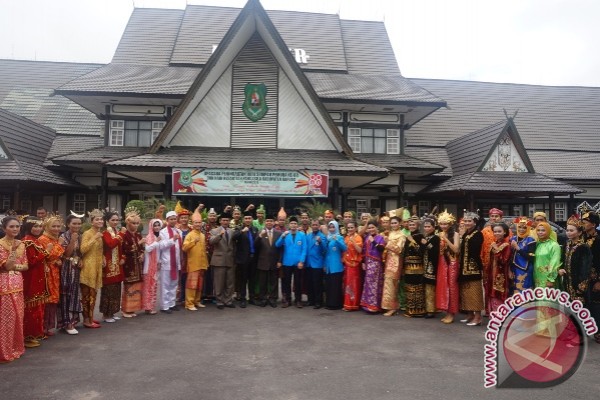 Pemuda Berprestasi Jadi Penyemangat Lainnya, Kata Bupati 