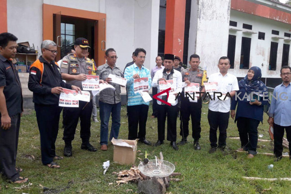 KPU Seruyan musnahkan surat suara rusak