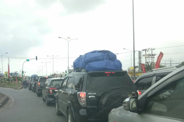 Arus balik mulai ramai di Jalinsum Lampung