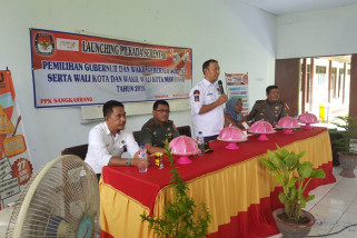KPU Makassar seberangi pulau lakukan sosialisasi