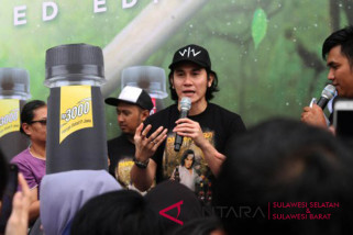 Bintang Wiro Sableng sapa penonton Makassar