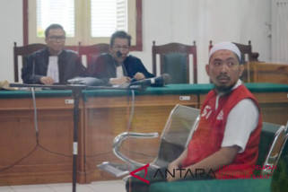 Sidang penggelapan dana Abu Tours