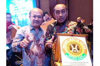 Bupati Jeneponto raih penghargaan dari Kemendag