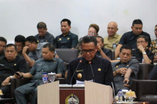 Gubernur: lelang proyek harus sesuai mekanisme