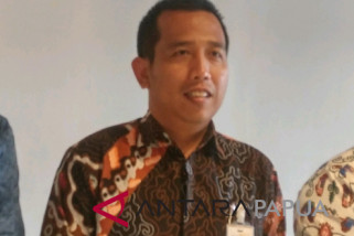 Bank Mandiri Papua salurkan 3.030 kartu GPN