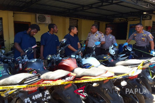 Polsek Abepura amankan 64 sepeda motor curian
