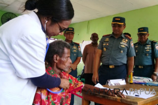 Lantamal Jayapura gelar bakti sosial di perbatasan RI-PNG