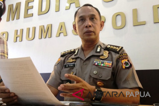 Aparat amankan tiga pekerja balai Desa Yigi Nduga