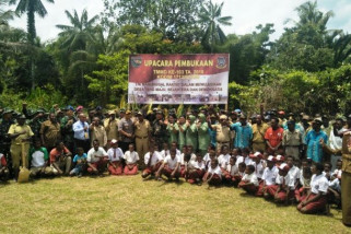 TMMD Sarmi bangun gereja dan balai kampung