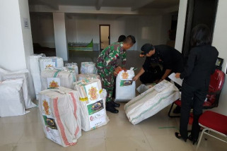Yonif 501 Kostrad salurkan bantuan untuk korban gempa Sulteng