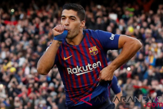 Barcelona menang telak 5-1 di El Clasico
