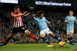 Manchester City kembali ke puncak Liga Inggris usai lumat Southampton 6-1