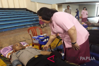 Polair Polda Papua gandeng doctorshare gelar pengobatan massal